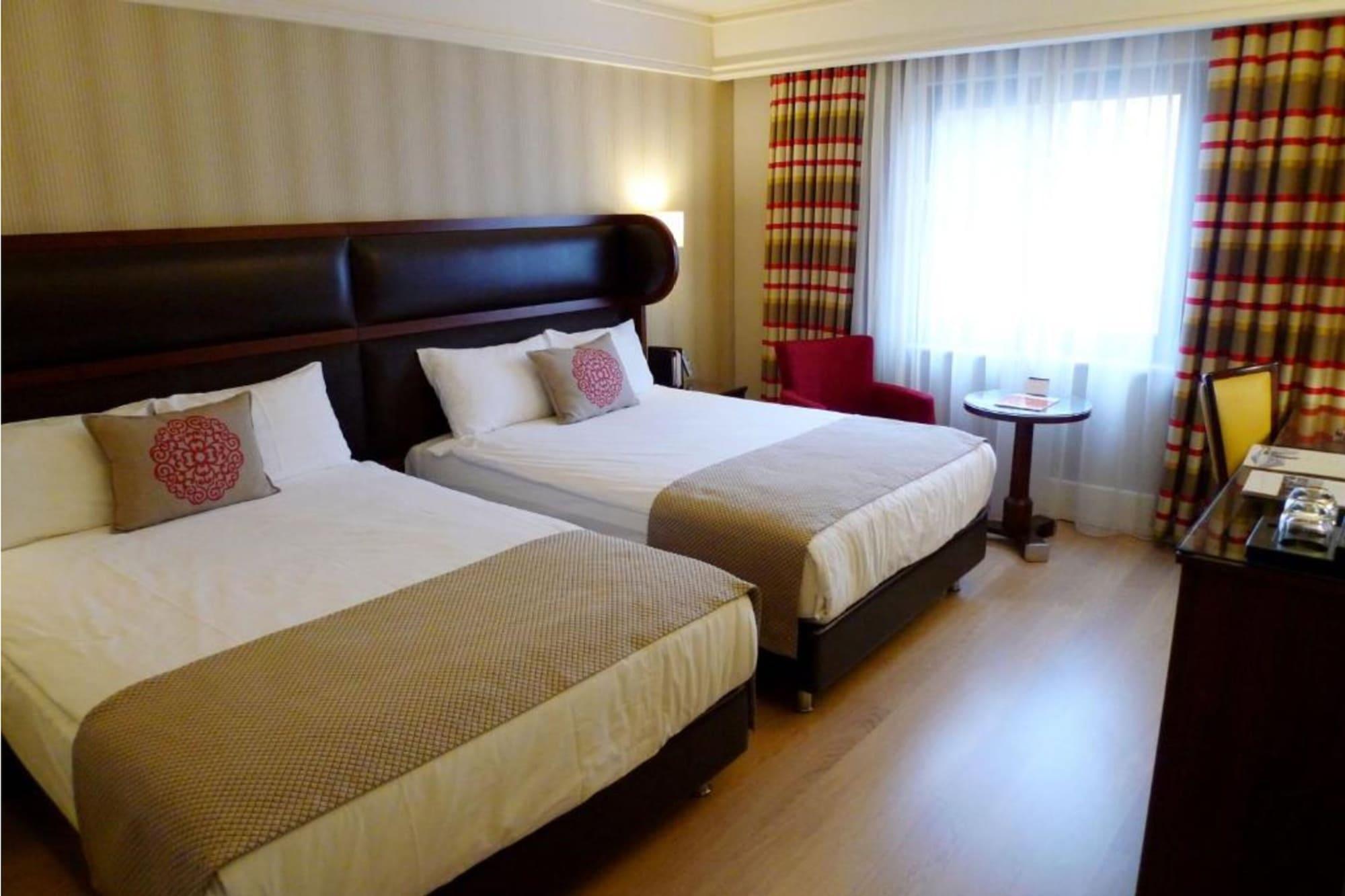 Titanic Comfort Sisli Hotel Истанбул Екстериор снимка