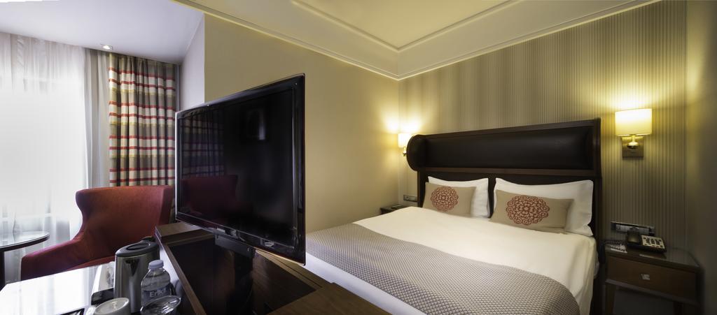 Titanic Comfort Sisli Hotel Истанбул Екстериор снимка