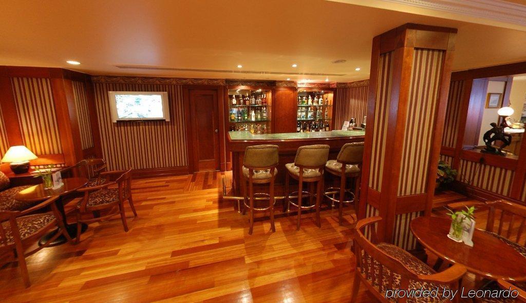 Titanic Comfort Sisli Истанбул Ресторант снимка